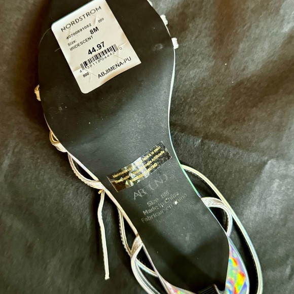 Abound Metallic silver pointed stilettos, Never Worn, NWT SIZE 8M - Picture 4 of 4
